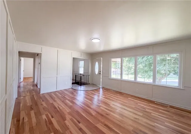 Photo 3 of Sale Pending at 1020 Garden St, Saint Joseph, MO 64504 | MLS# 2641726 | Listing updated on 2026-09-24