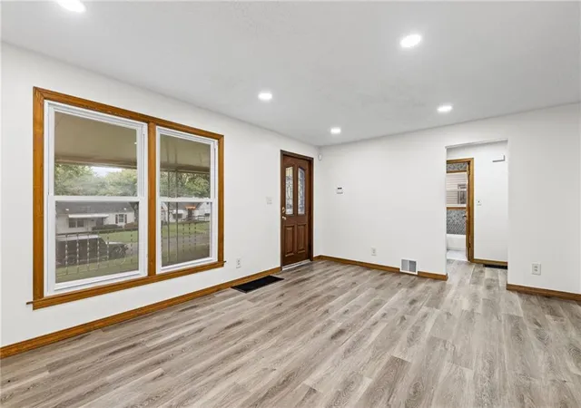 Photo 3 of Sale Pending at 6318 Bellefontaine Ave, Kansas City, MO 64132 | MLS# 2641729 | Listing updated on 2026-09-30