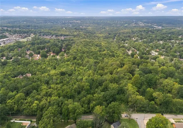 Photo 2 of Land for sale at 10806 Grandview Rd, Kansas City, MO 64137 | MLS# 2641731 | Listing updated on 2026-09-24
