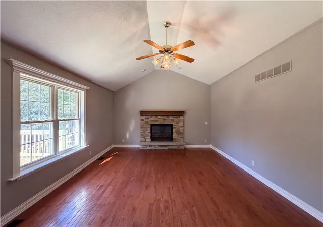 Photo 3 of Sale Pending at 21505 E 50th Terrace Ct, Blue Springs, MO 64015 | MLS# 2641739 | Listing updated on 2026-09-30