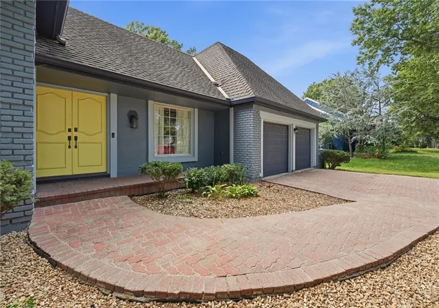 Photo 3 of Single family home for sale at 12724 Overbrook Rd, Leawood, KS 66209 | MLS# 2641741 | Listing updated on 2026-09-29