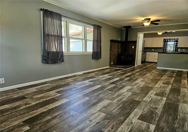 Photo 3 of Single family home for sale at 112 W Walnut St, Girard, KS 66743 | MLS# 2641773 | Listing updated on 2026-10-05