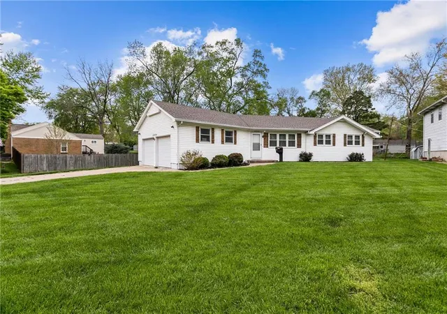 Photo 1 of Single family home for sale at 10906 W 56th Terrace, Shawnee, KS 66203 | MLS# 2641777 | Listing updated on 2026-09-23
