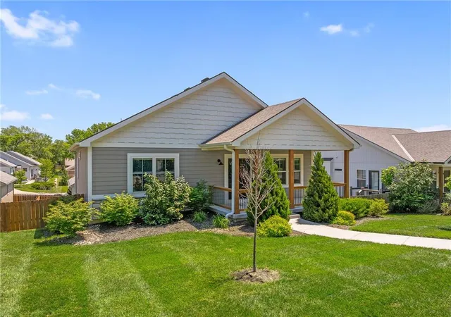 Photo 1 of Single family home for sale at 8435 Ottawa St, De Soto, KS 66018 | MLS# 2641790 | Listing updated on 2026-09-12
