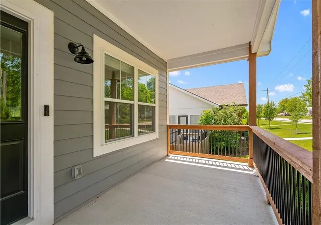 Photo 3 of Single family home for sale at 8435 Ottawa St, De Soto, KS 66018 | MLS# 2641790 | Listing updated on 2026-09-12