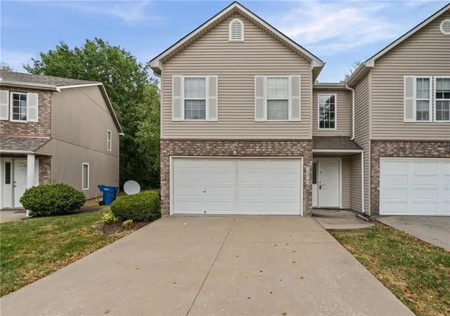 Photo 1 of Townhouse for sale at 1626 Nw Garrett Dr, Blue Springs, MO 64015 | MLS# 2641804 | Listing updated on 2026-10-05