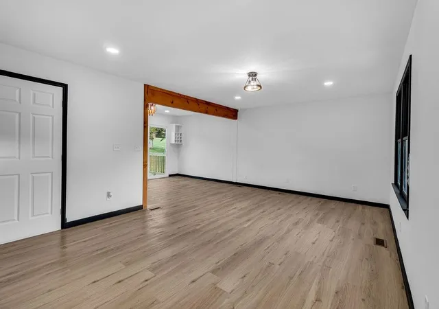 Photo 4 of Single family home for sale at 2917 Stark Ave, Kansas City, MO 64129 | MLS# 2641805 | Listing updated on 2026-10-16