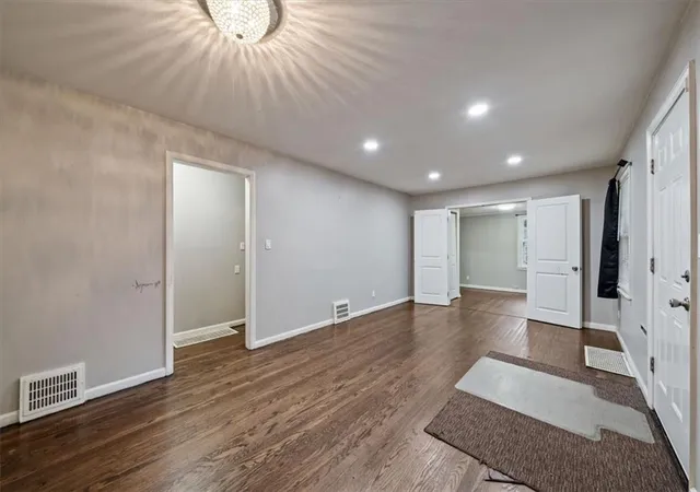 Photo 3 of Single family home for sale at 9800 Plymouth Ln, Raytown, MO 64133 | MLS# 2641808 | Listing updated on 2026-10-08