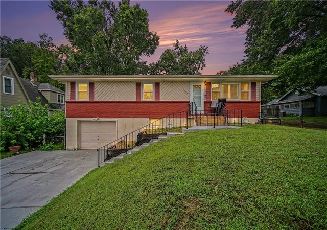 Photo 1 of Single family home for sale at 5024 N Chelsea Ave, Kansas City, MO 64119 | MLS# 2641816 | Listing updated on 2026-09-26