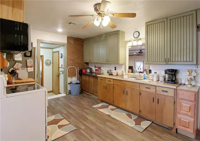 Photo 4 of Single family home for sale at 5005 Anderson Rd, Coffeyville, KS 67337 | MLS# 2641820 | Listing updated on 2026-09-16