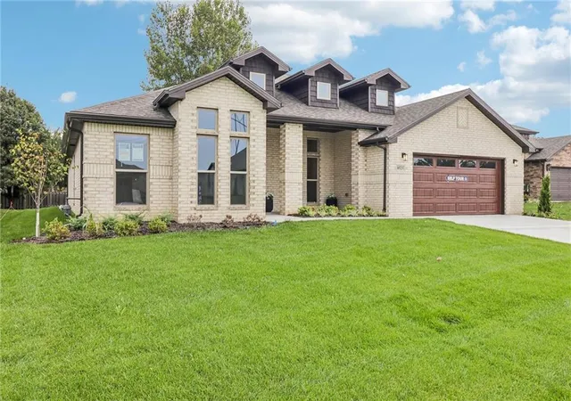 Photo 2 of Single family home for sale at 8523 Pickering St, Shawnee, KS 66227 | MLS# 2641828 | Listing updated on 2026-09-12