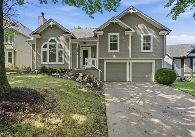 Photo 1 of Single family home for sale at 22010 W 51st Court, Shawnee, KS 66226 | MLS# 2641837 | Listing updated on 2026-09-12