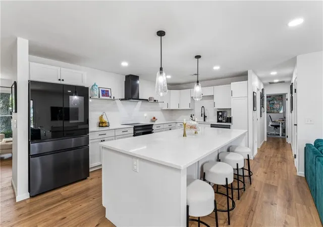 Photo 1 of Single family home for sale at 6100 W 88th Street, Overland Park, KS 66207 | MLS# 2641838 | Listing updated on 2026-10-09