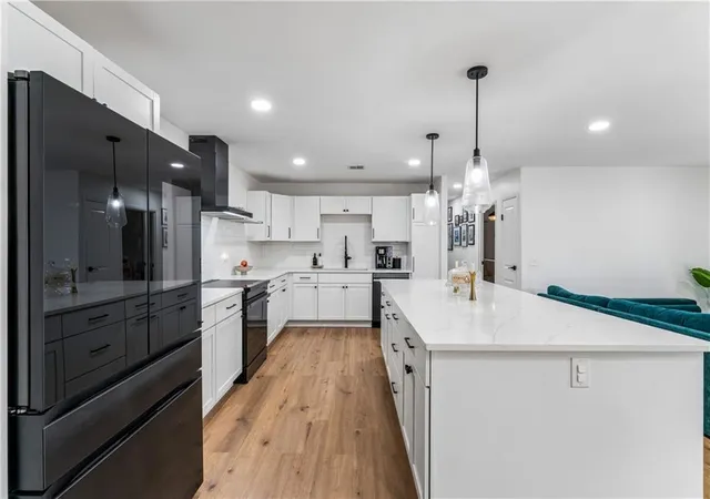 Photo 2 of Single family home for sale at 6100 W 88th Street, Overland Park, KS 66207 | MLS# 2641838 | Listing updated on 2026-10-17