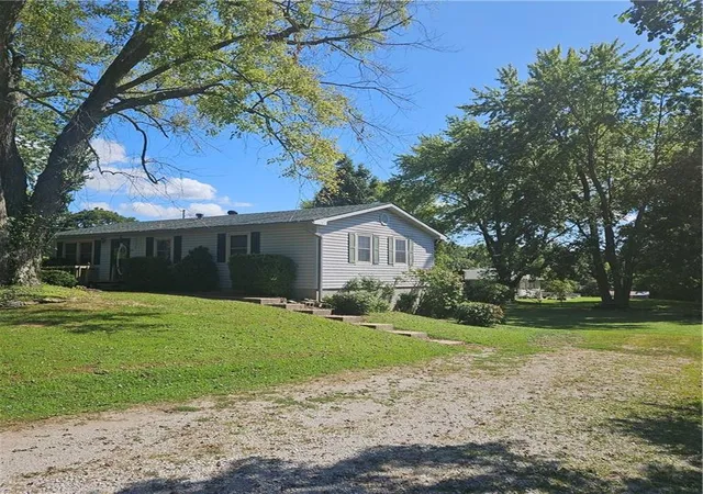 Photo 3 of Single family home for sale at 903 Roncelli Rd, Lexington, MO 64067 | MLS# 2641847 | Listing updated on 2026-09-13