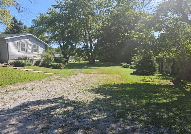 Photo 3 of Single family home for sale at 903 Roncelli Rd, Lexington, MO 64067 | MLS# 2641847 | Listing updated on 2026-09-13