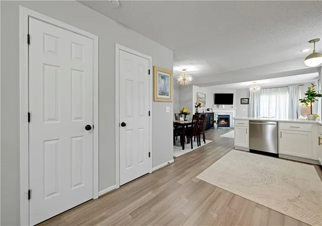Photo 3 of Townhouse for sale at 20 Nw 95th Place, Kansas City, MO 64155 | MLS# 2641850 | Listing updated on 2026-10-04