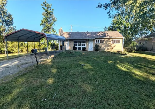 Photo 3 of Single family home for sale at 10901 Bristol Ter, Kansas City, MO 64134 | MLS# 2641851 | Listing updated on 2026-09-14