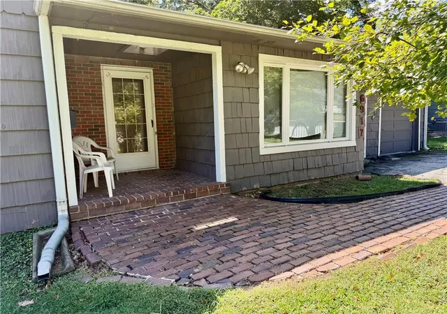 Photo 3 of Sale Pending at 6917 W 69* St, Overland Park, KS 66204 | MLS# 2641855 | Listing updated on 2026-09-13