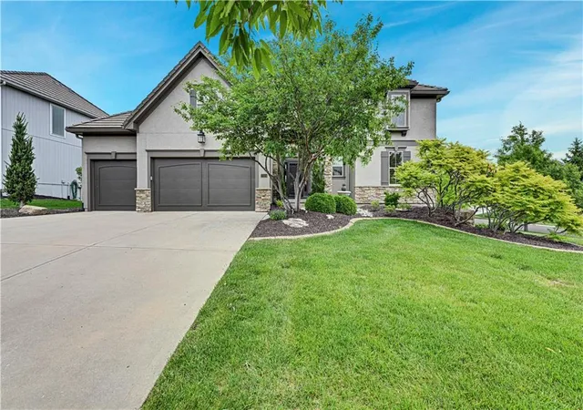 Photo 1 of Single family home for sale at 20104 W 90th Street, Lenexa, KS 66220 | MLS# 2641866 | Listing updated on 2026-10-16