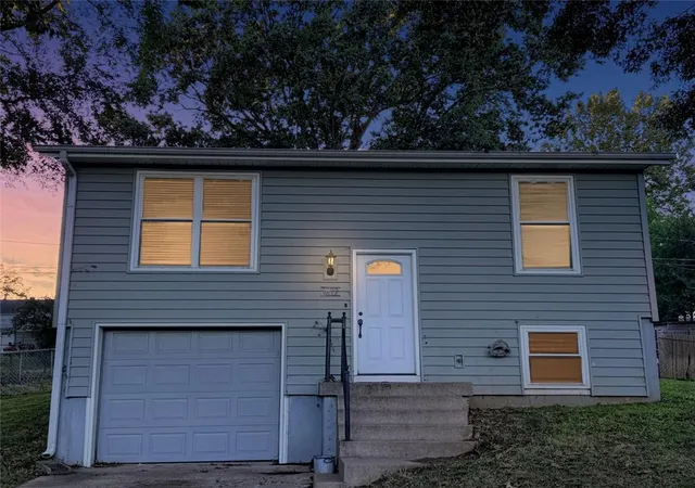 Single family home for sale at 1622 N Emery St, Independence, MO 64050 | MLS# 2641876