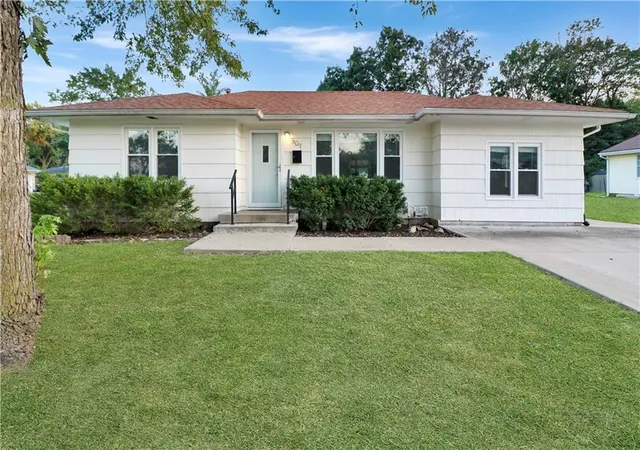 Photo 1 of Single family home for sale at 501 Salem Ave, Knob Noster, MO 65301 | MLS# 2641877 | Listing updated on 2026-10-07