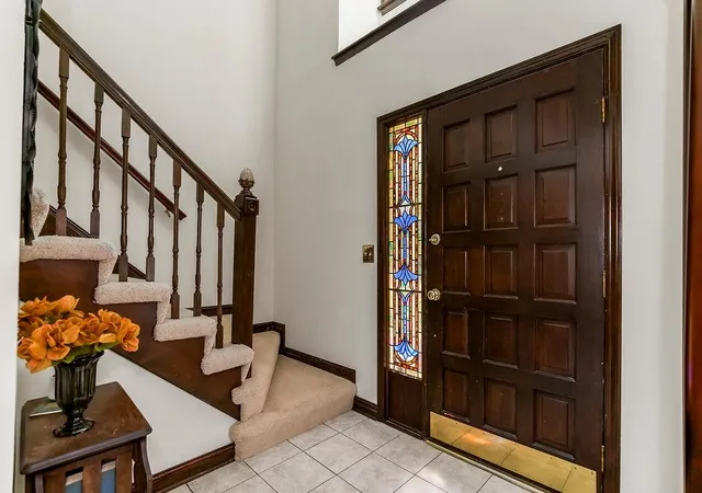 Photo 2 of Single family home for sale at 6102 Cottonwood Dr, Shawnee, KS 66216 | MLS# 2641891 | Listing updated on 2026-09-21