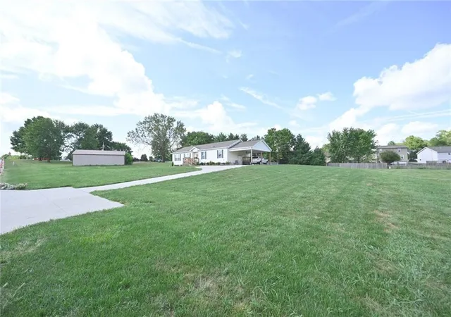 Photo 4 of Single family home for sale at 15490 NW 136th Street, Platte City, MO 64079 | MLS# 2641903 | Listing updated on 2026-09-18