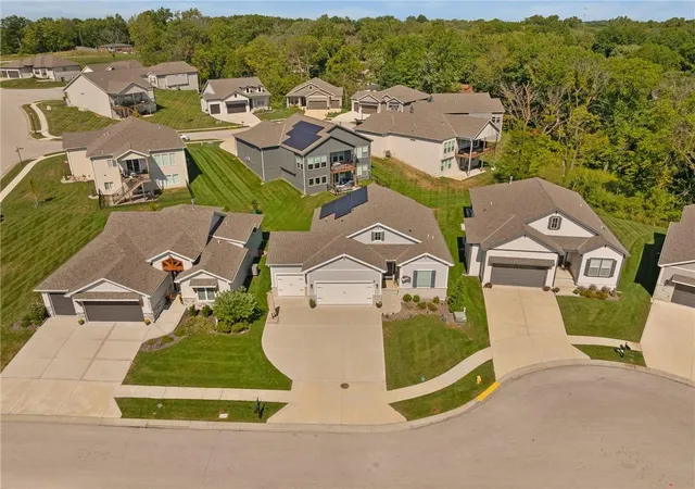 Photo 2 of Single family home for sale at 4530 Nw 49th Court, Riverside, MO 64150 | MLS# 2641944 | Listing updated on 2026-10-08