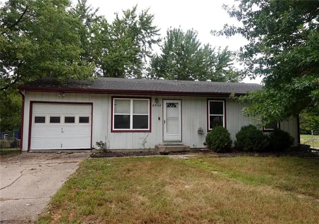 Single family home for sale at 2501 Maverick Ln, Lawrence, KS 66046 | MLS# 2641949