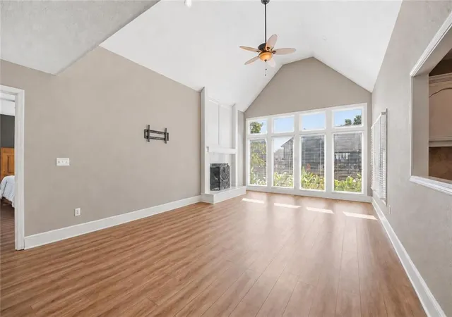 Photo 4 of Single family home for sale at 1129 SE 11th Street, Lees Summit, MO 64081 | MLS# 2641954 | Listing updated on 2026-09-16