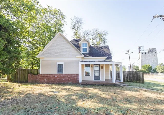 Single family home for sale at 201 E 4th Street, Cherryvale, KS 67335 | MLS# 2641961