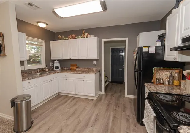 Photo 2 of Single family home for sale at 729 N Neosho St, Cherryvale, KS 67335 | MLS# 2641968 | Listing updated on 2026-09-13