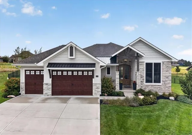 Photo 1 of Single family home for sale at 1149 Creekmoor Dr, Raymore, MO 64083 | MLS# 2641975 | Listing updated on 2026-09-27