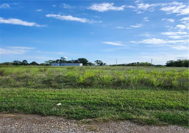 Photo 2 of Land for sale at 18 Short Dr, La Cygne, KS 66040 | MLS# 2641985 | Listing updated on 2026-09-14