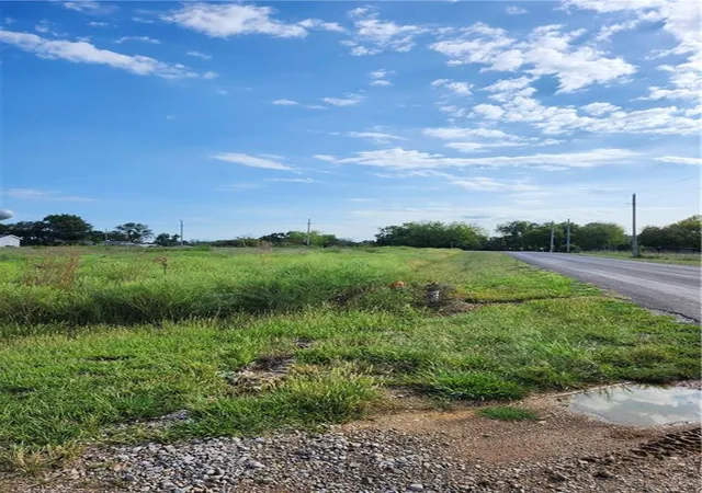 Photo 3 of Land for sale at 18 Short Dr, La Cygne, KS 66040 | MLS# 2641985 | Listing updated on 2026-09-14