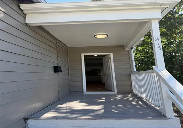 Photo 2 of Single family home for sale at 815 S 21st Street, Saint Joseph, MO 64507 | MLS# 2641989 | Listing updated on 2026-09-13