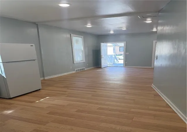 Photo 3 of Single family home for sale at 815 S 21st Street, Saint Joseph, MO 64507 | MLS# 2641989 | Listing updated on 2026-09-13