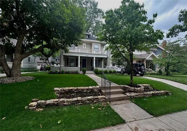 Photo 2 of Single family home for sale at 6020 Mcgee St, Kansas City, MO 64113 | MLS# 2641993 | Listing updated on 2026-09-19