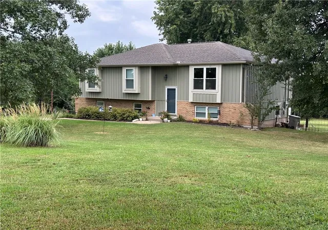 Photo 1 of Single family home for sale at 20212 Golden Rd, Linwood, KS 66052 | MLS# 2641999 | Listing updated on 2026-09-24
