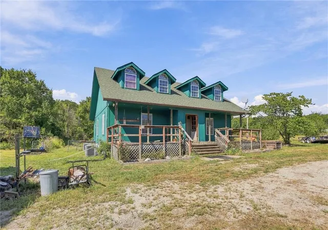 Photo 1 of Single family home for sale at 32914 S Amarugia Rd, Archie, MO 64725 | MLS# 2642006 | Listing updated on 2026-09-29