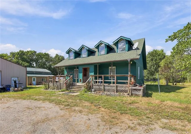 Photo 2 of Single family home for sale at 32914 S Amarugia Rd, Archie, MO 64725 | MLS# 2642006 | Listing updated on 2026-09-29
