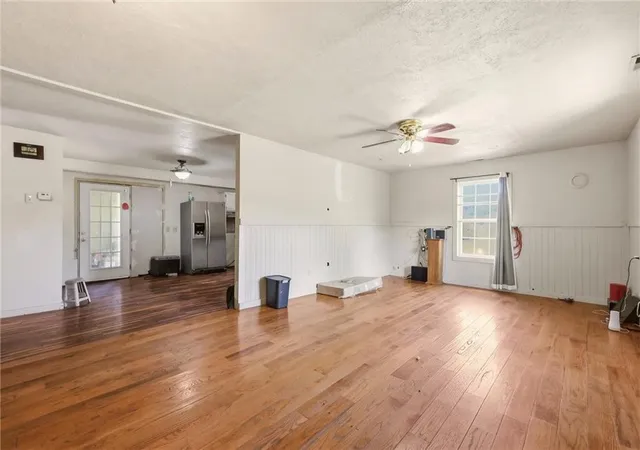 Photo 3 of Single family home for sale at 32914 S Amarugia Rd, Archie, MO 64725 | MLS# 2642006 | Listing updated on 2026-09-29