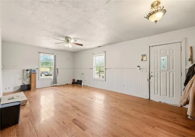 Photo 4 of Single family home for sale at 32914 S Amarugia Rd, Archie, MO 64725 | MLS# 2642006 | Listing updated on 2026-09-29