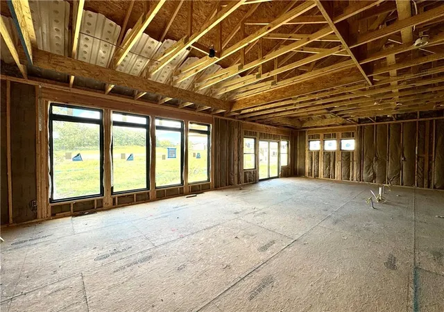 Photo 2 of Single family home for sale at 8504 Nw 90th Terrace, Kansas City, MO 64153 | MLS# 2642011 | Listing updated on 2026-09-22