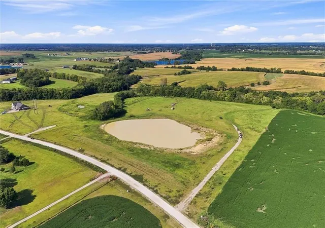 Photo 4 of Land for sale at Tract 4 Deer Crk Ln, Pleasant Hill, MO 64080 | MLS# 2642017 | Listing updated on 2026-09-14