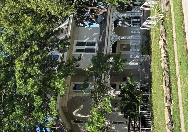 Photo 3 of Multi family home for sale at 902 W Maple Ave, Independence, MO 64050 | MLS# 2642022 | Listing updated on 2026-10-09
