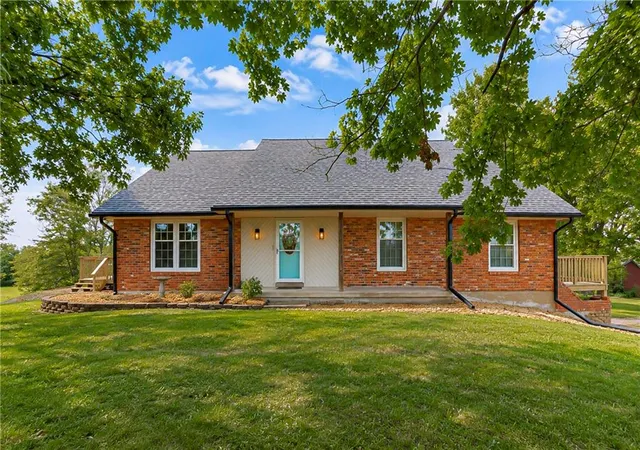 Photo 3 of Single family home for sale at 23404 E 189th Street, Pleasant Hill, MO 64080 | MLS# 2642026 | Listing updated on 2026-10-18