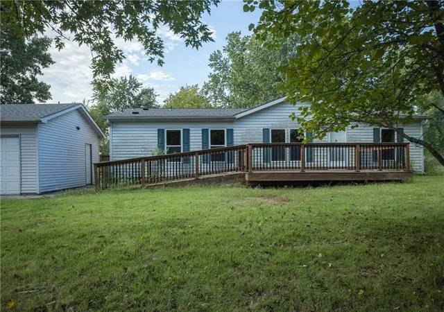 Photo 3 of Single family home for sale at 515 W 9th Street, Eudora, KS 66025 | MLS# 2642028 | Listing updated on 2026-09-18