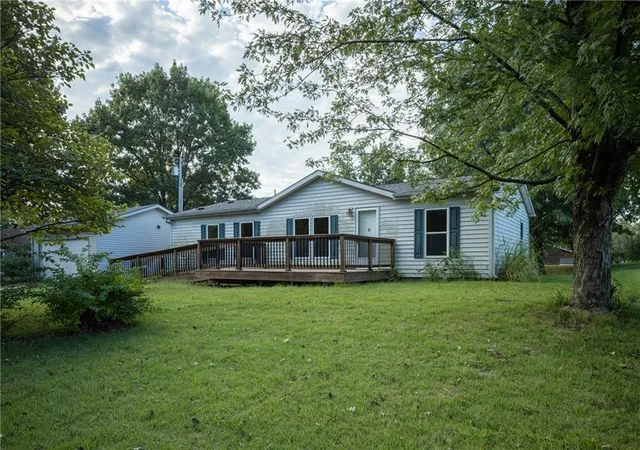 Photo 3 of Single family home for sale at 515 W 9th Street, Eudora, KS 66025 | MLS# 2642028 | Listing updated on 2026-09-18